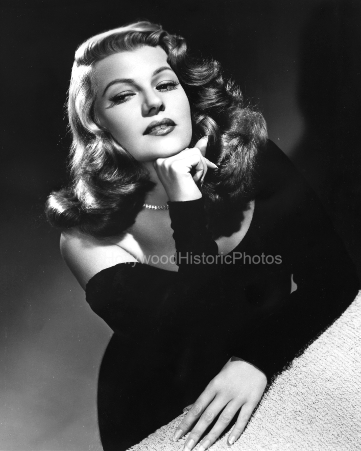 Rita Hayworth 1946 2 As Gilda wm.jpg